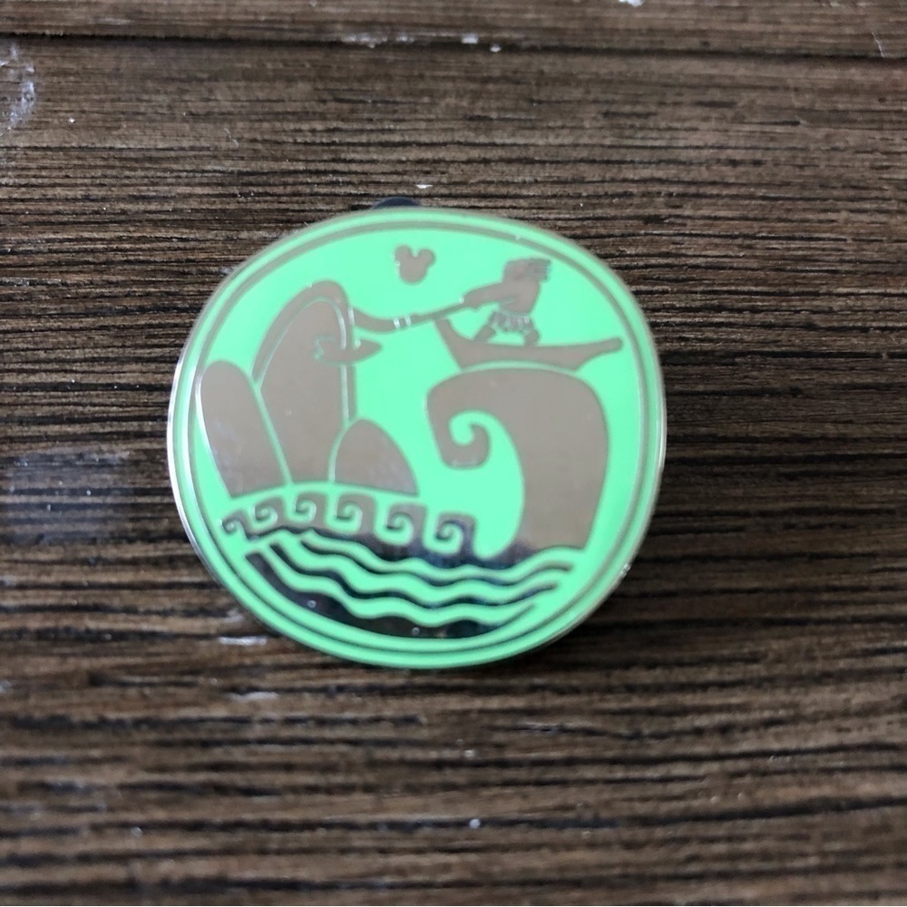 Disney: Hidden Mickey: Princess Moana: Muli tattoo pin